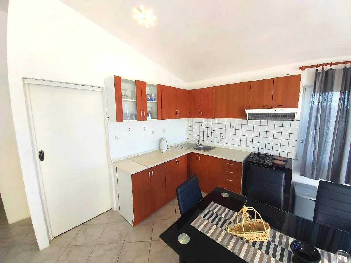 Apartments With A Parking Space Sali, Dugi Otok - 8181  Sali