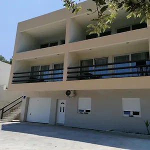 Bella 1 Apartment