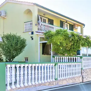 Pelicaric Dugi Otok Sali